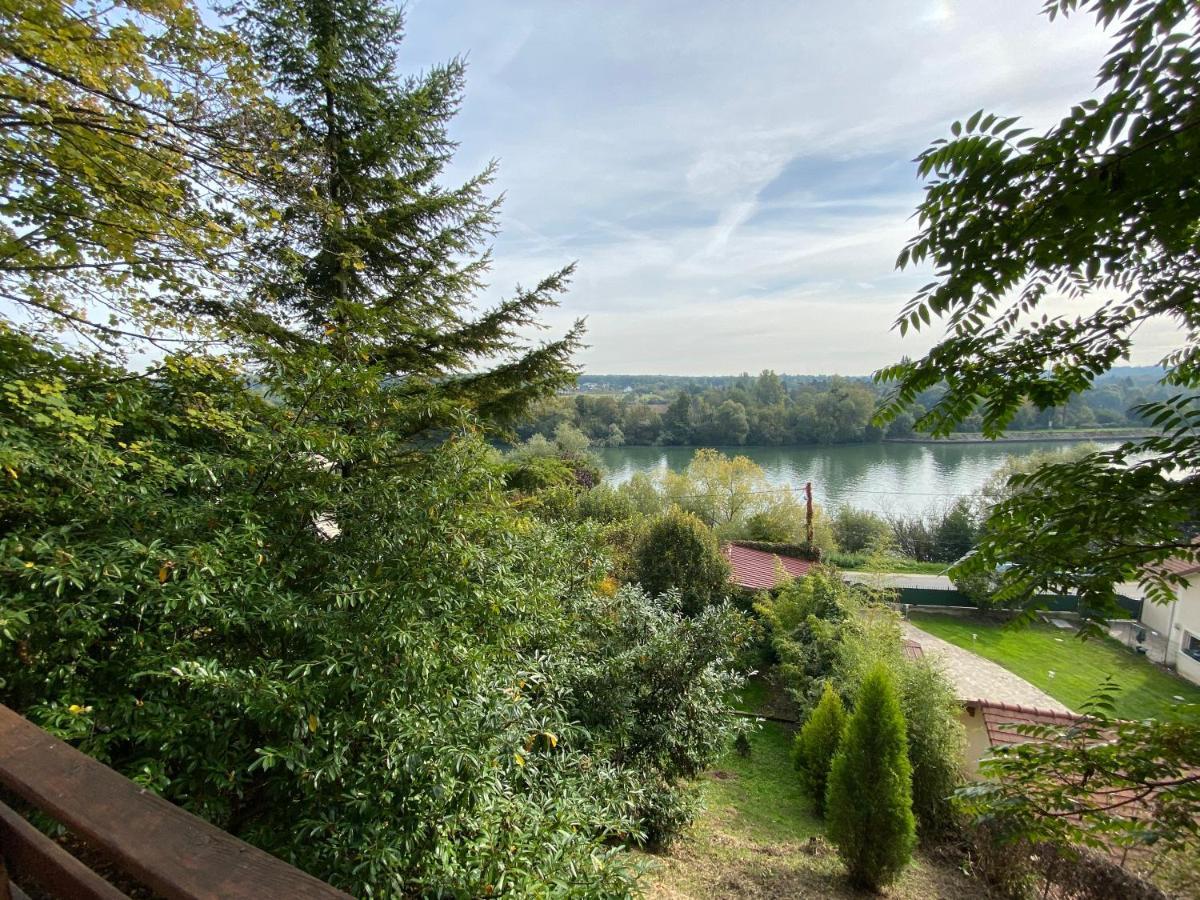 Chalet En Bord De Seine Villa Le Coudray-Montceaux Luaran gambar